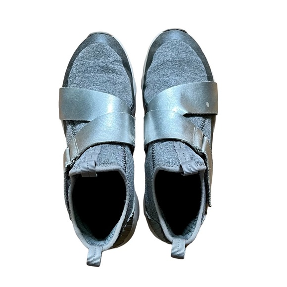 SOREL Kinetic Booties - Picture 3 of 9